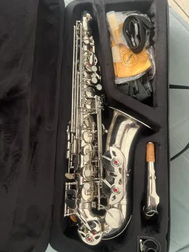 Sax alto M.b custou 
