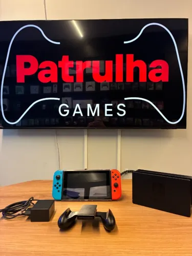 Nintendo Switch V1 - Diversão em Qualquer Lugar ?