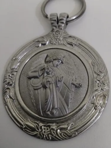 Medalhão de Berço anjo da guarda Prata 5.5 cm x 7 cm
