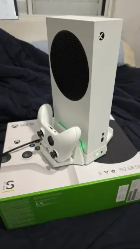 Xbox Series S 512GB - Completo na caixa + acessórios
