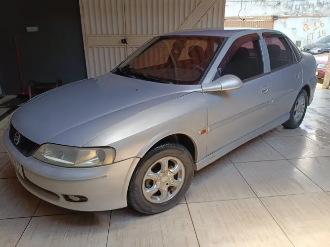 Chevrolet Vectra GL 2.2 MPFI Milenium 2001