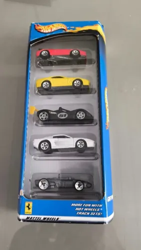 Hot Wheels 2000 Ferrari Gift Pack - 5 miniaturas 