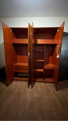 GUARDA ROUPA 4 portas