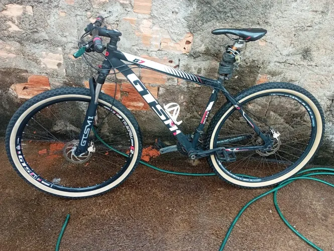 Bicicleta GTSM1