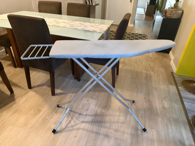 Taboa de passar roupa de alumínio 