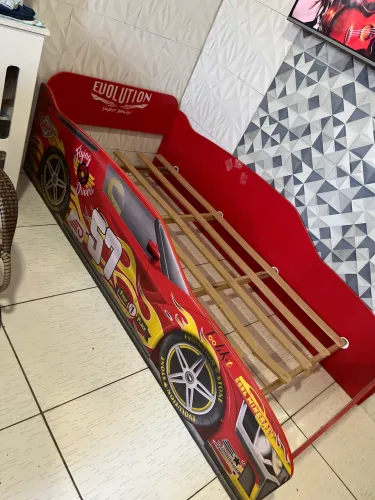 Cama modelo carro