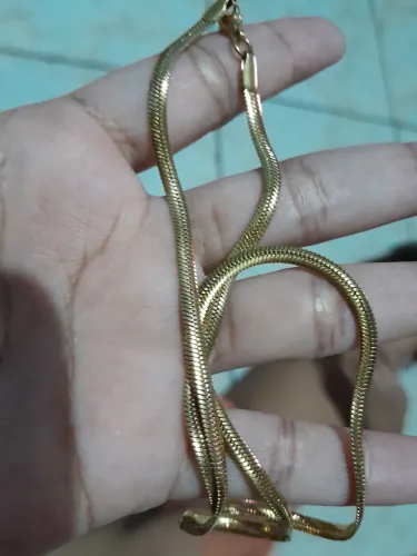 Vendo um lindo colar novo
