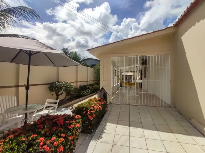 Aluga-se Casa com Piscina