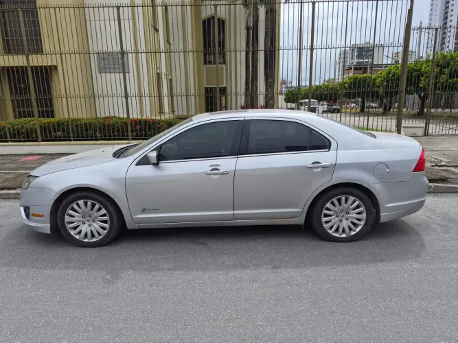 Ford Fusion Hybrid 2.5 16V 193cv Aut. 2011