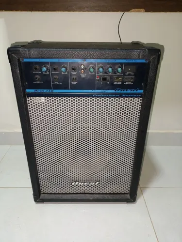 CAIXA AMPLIFICADORA E VAI COM BLUETOOTH