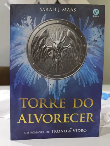 Livro Torre do Alvorecer - Sarah J. Maas