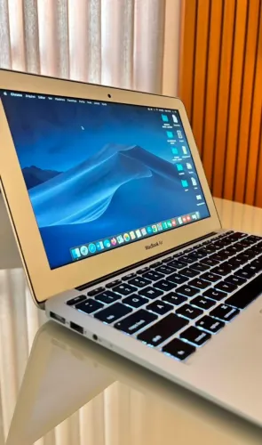 Mackbook
