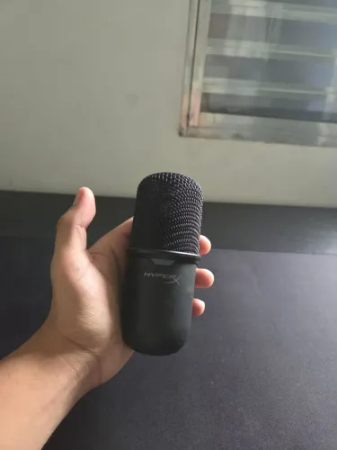 Microfone Solocast + braço articulado