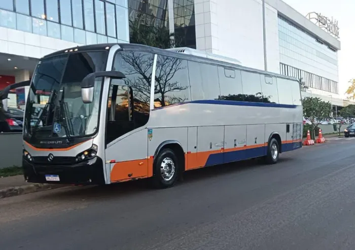 Mercedes Benz Neobus O500RS