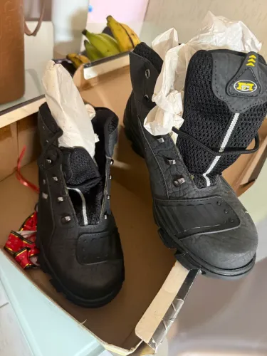 Bota motocicle