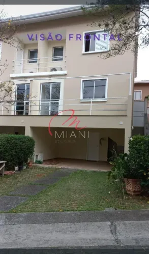 Casa à venda em Condomínio Fechado com 215m², 4 quartos, Área Gourmet e Sótão na Vila São