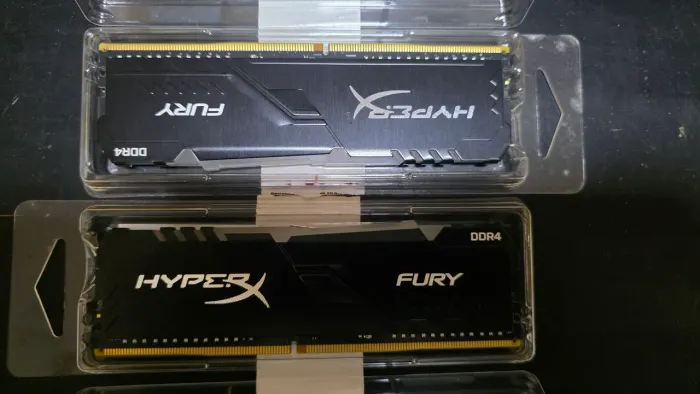 16GB DDR4 Kingston HyperX Fury RGB 3000Mhz 2X8GB