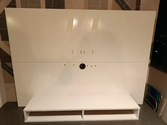 Painel de TV Semi novo, Branco