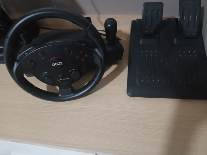Volante e pedal dazz