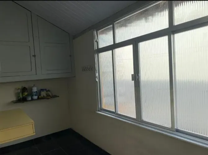 VENDO EXCELENTE SOBRADO , EM BARRETO NITERÓI. RUA DA ESCOLA SININHO. CORRA!!! 245.000,00