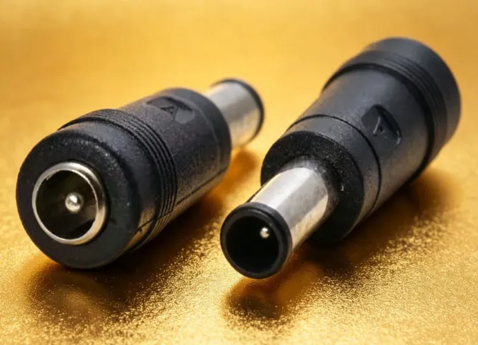 Conector de alimentação DC 5.5x2.1mm femea X 6.5x4.4mm Macho