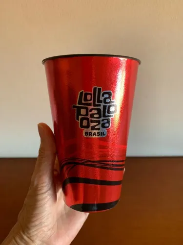 Copo do festival Lollapalooza