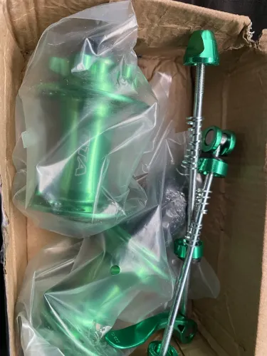 Par de cubos GTA verde 36 furos 