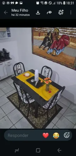 Mesa de mármore de 4 cadeiras