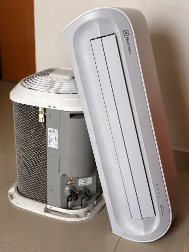 Ar-Condicionado Eletrolux Inverter 9000 BTUS