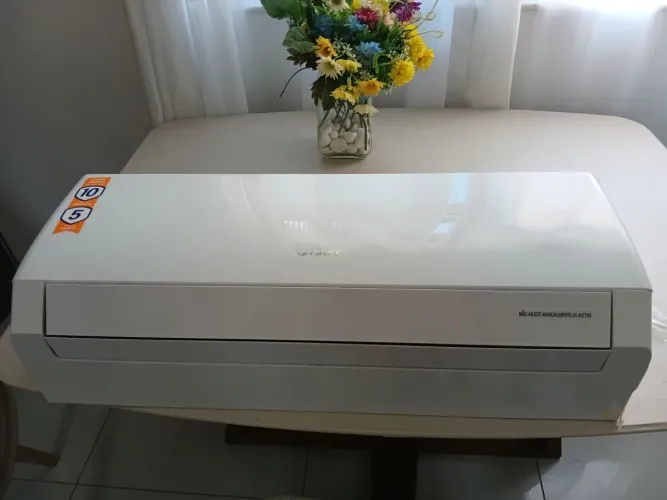 Ar condicionado  Gree 9000BTUs, 220v