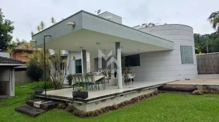 Casa térrea para alugar no Condomínio Estância Marambaia em Vinhedo - SP