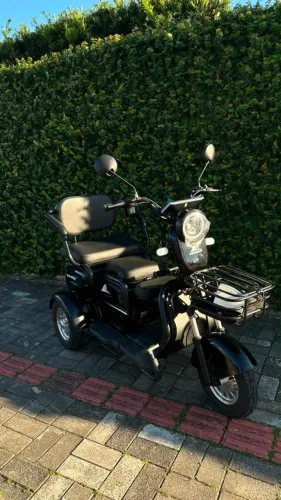 Scooter quadricicolo eletrico Promoção