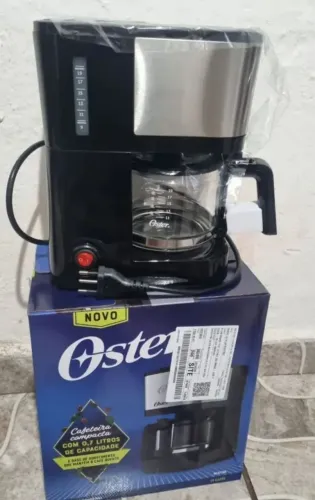 Cafeteira oster nova na caixa