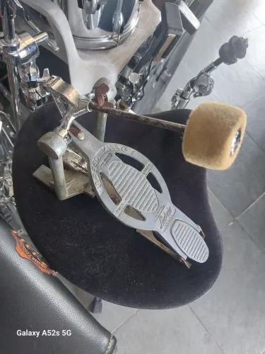 Pedal de bumbo Ludwig 
