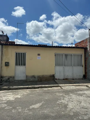 Casa à venda em Carmópolis R$ 90.000