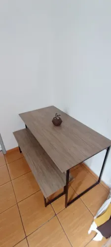 Mesa com banco