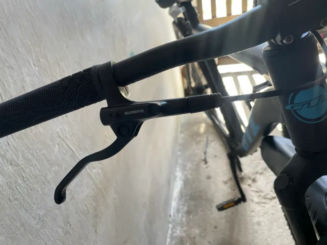 Freio traseiro MT200 completo 1 mês de uso no melhor preço, faço no preço melhor