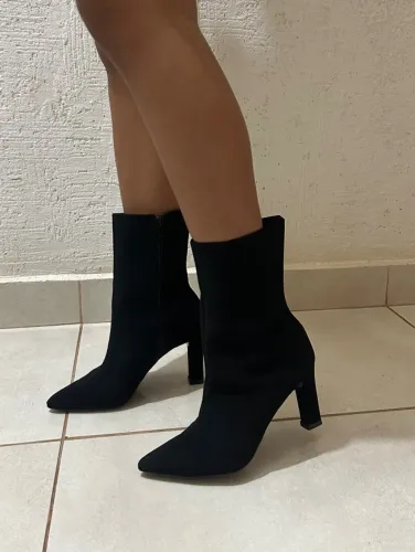 Bota preta