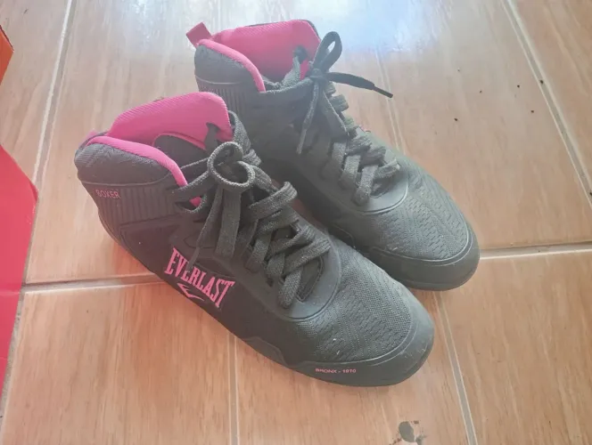Bota original Everlast feminina ( entrega a combinar)