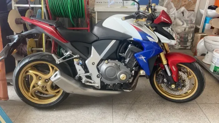 Vendo Cb1000r Tricolor 2014 Raridade