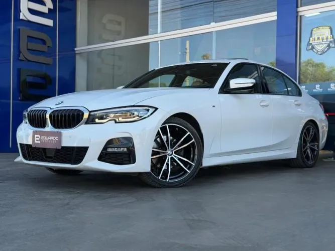 BMW 320I A 2.0 TB M Sport Activeflex 16V 4P 2022