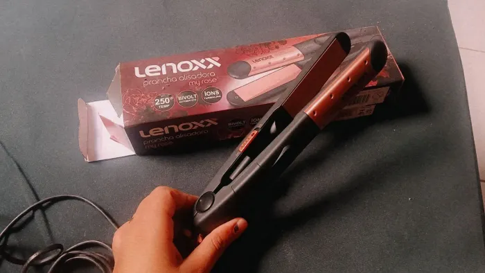 PRANCHA ALISADORA LENOXX MY ROSE - CERÂMICA + ÍONS TURMALINA