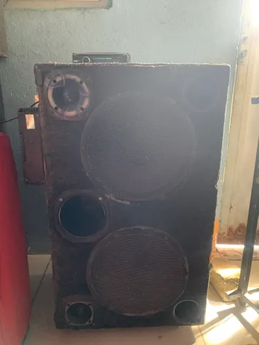 vendo caixa de som de duas bocas