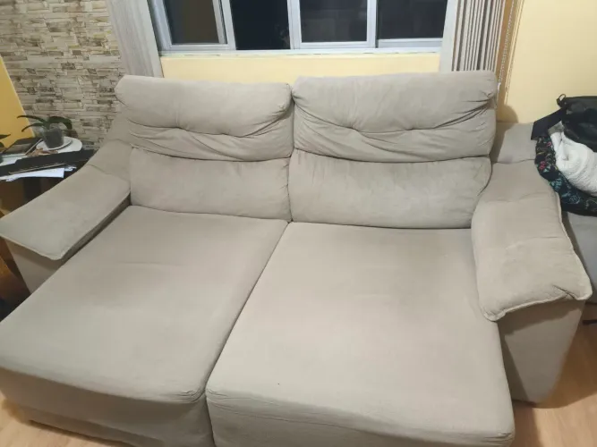 Sofa retrátil, bem conservado