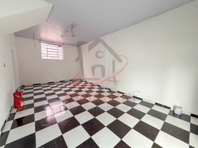 Salão Comercial para aluguel possui 36 metros quadrados em Vila Alzira - Santo André - SP