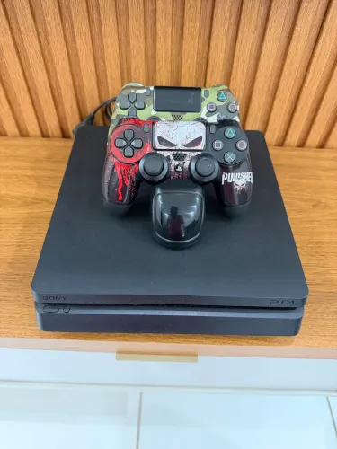 PS4 slim 1T