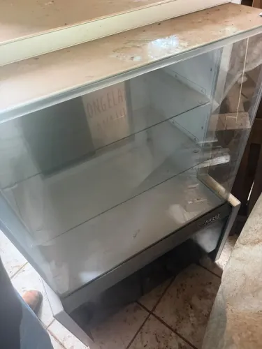 Caixa com expositor