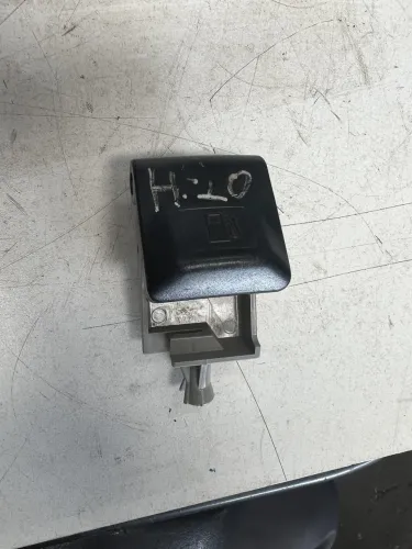 Alavanca Puxador Tanque De Combustível Hilux 16/22 Original