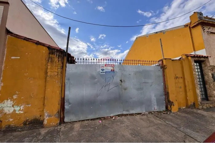 Exclusividade no centro: terreno com 320,40 m² em localização estratégica
