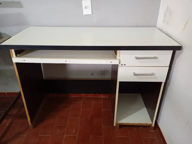 MESA PARA COMPUTADOR
